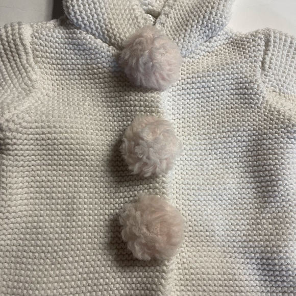 Max studio baby bunny cardigan sweater with Pom poms white amd pink 3-6 months - Picture 7 of 9